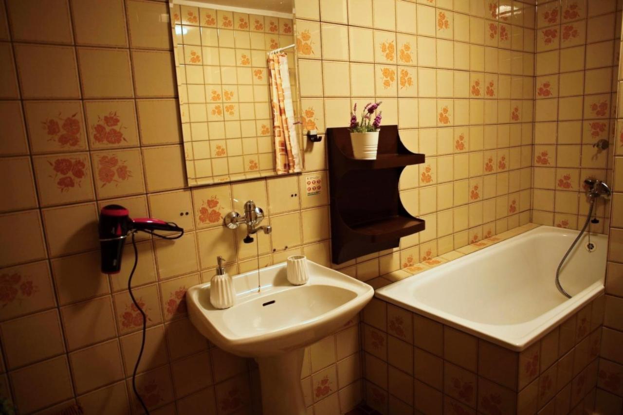 Dum V Ceskem Raji Villa Dolní Bousov Buitenkant foto